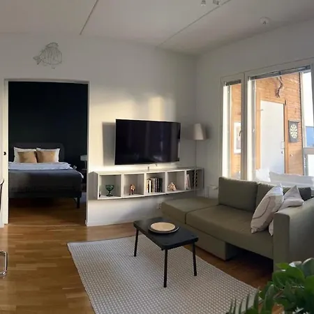 Merellinen Sijainti, Sauna Ja Ilmainen Pysaekoeinti 公寓 *